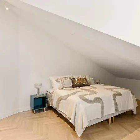 Dinbnb Gruenerlokka I Penthouse With Private Rooftop I 2 Bedrooms & 2 Bathrooms * Oslo