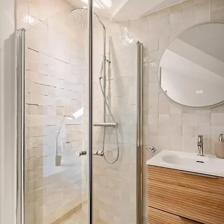 Dinbnb Gruenerlokka I Penthouse With Private Rooftop I 2 Bedrooms & 2 Bathrooms * Oslo