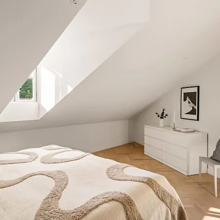 Dinbnb Gruenerlokka I Penthouse With Private Rooftop I 2 Bedrooms & 2 Bathrooms