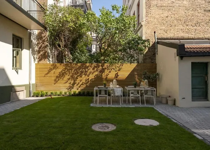 Lokka I Penthouse With Private Rooftop I 2 Bedrooms & 2 Bathrooms 公寓
